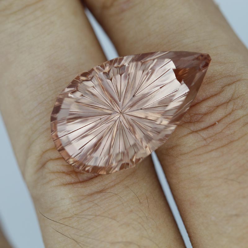  Morganite view 2