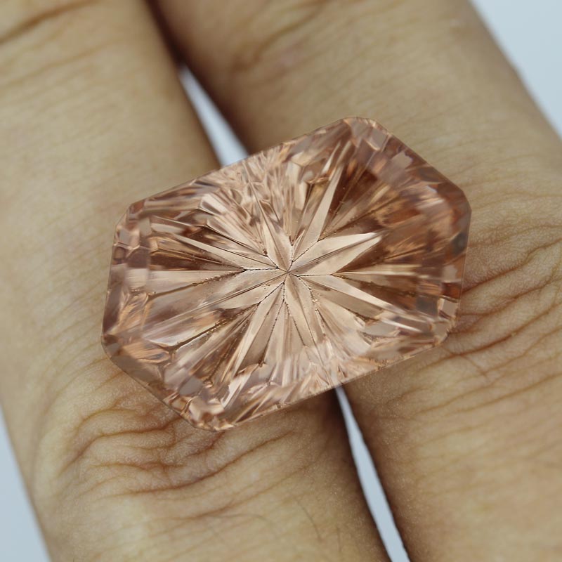  Morganite view 2