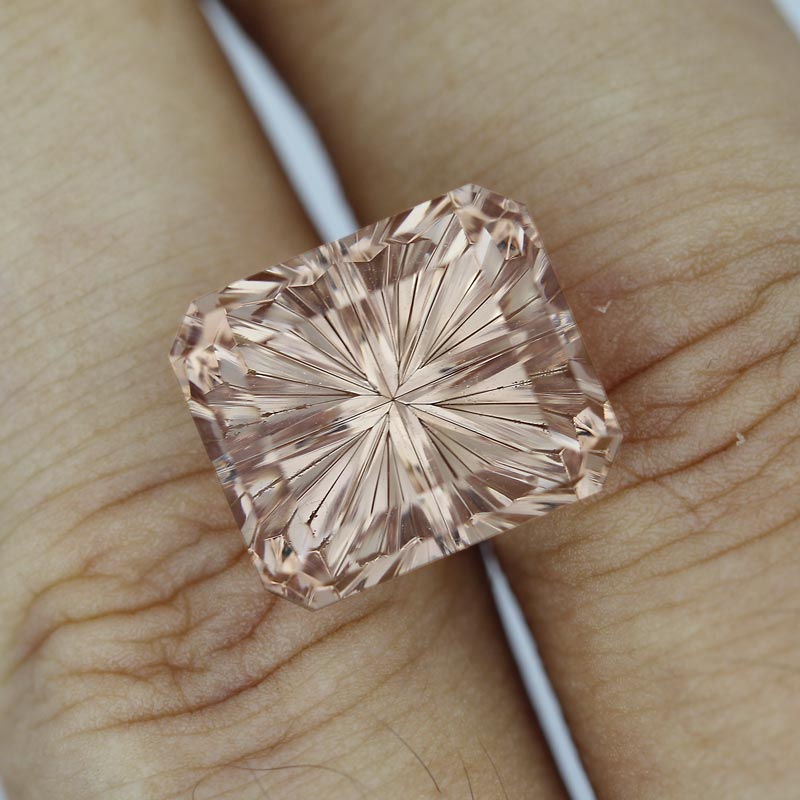 Morganite view 2