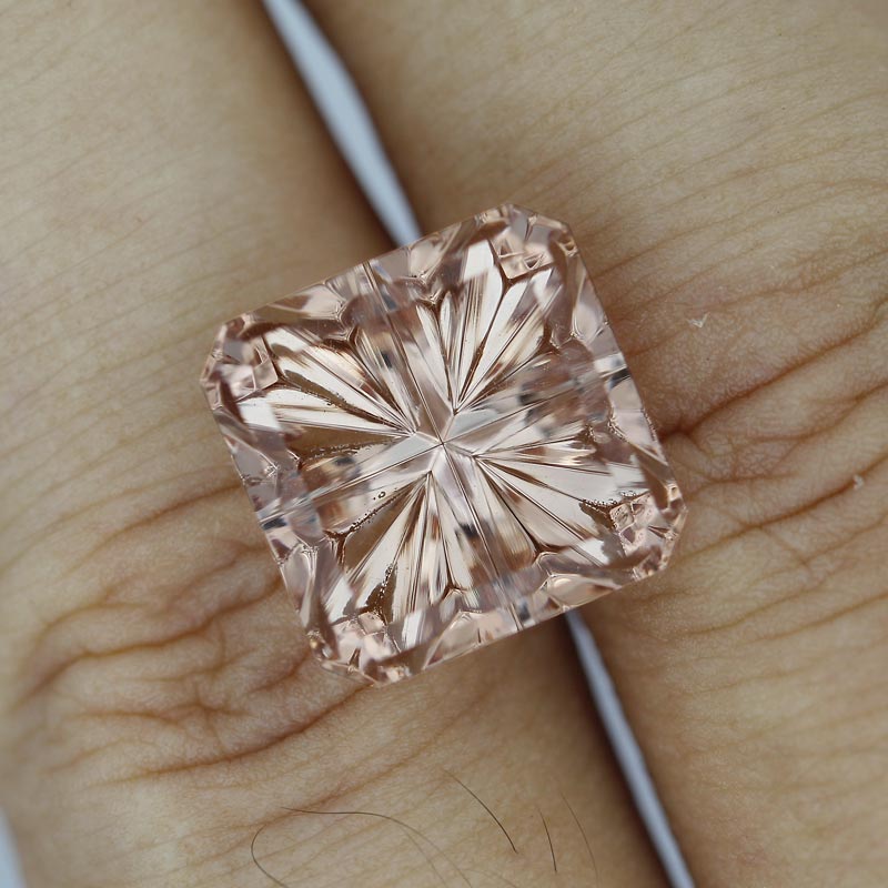 Morganite view 2