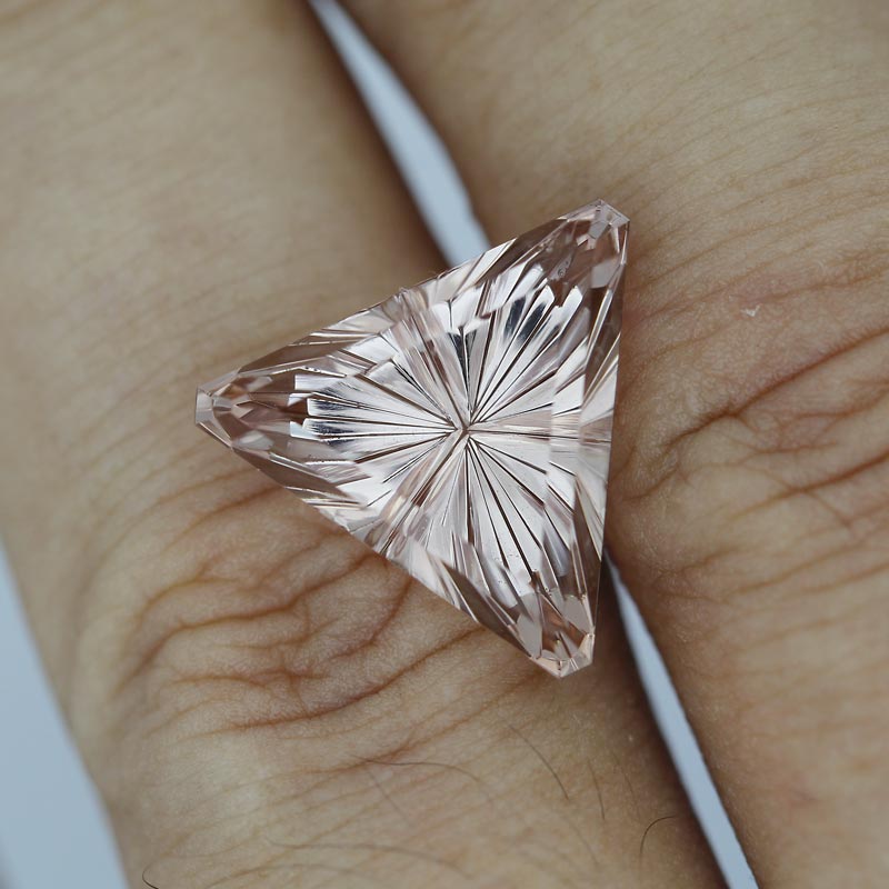  Morganite view 2