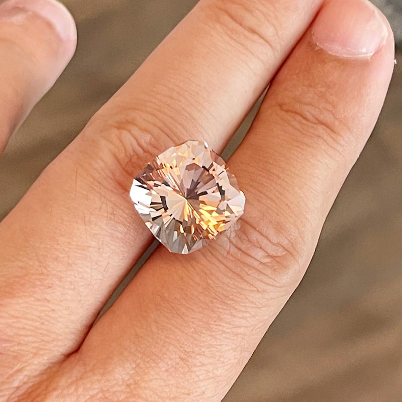 Morganite view 2