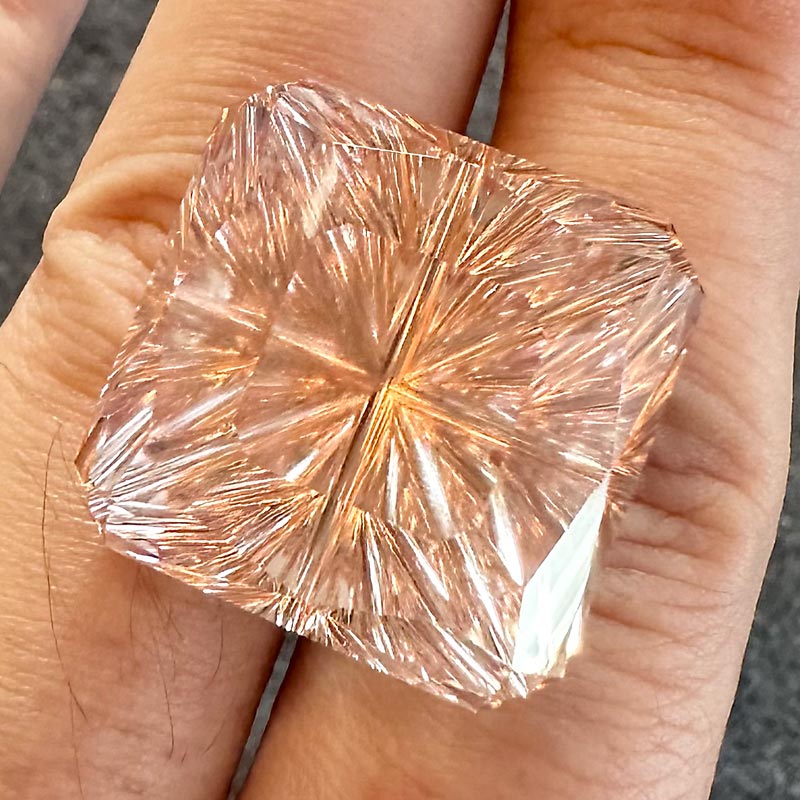 Morganite view 2