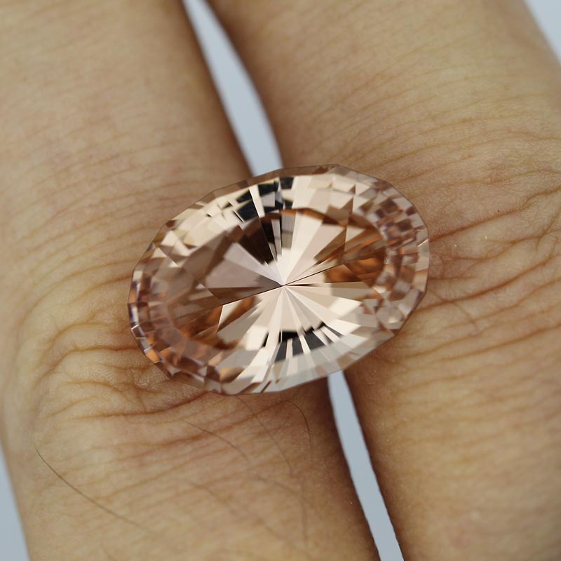  Morganite view 2