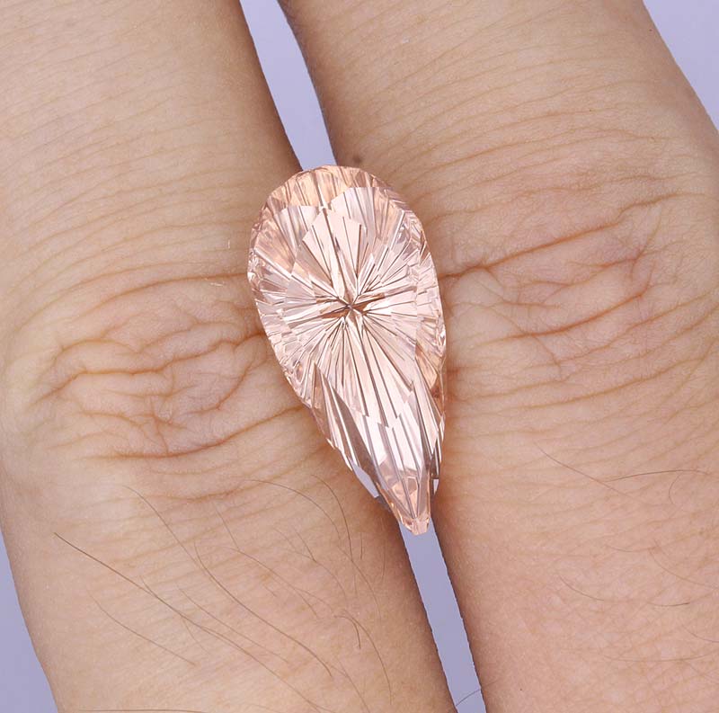  Morganite view 2