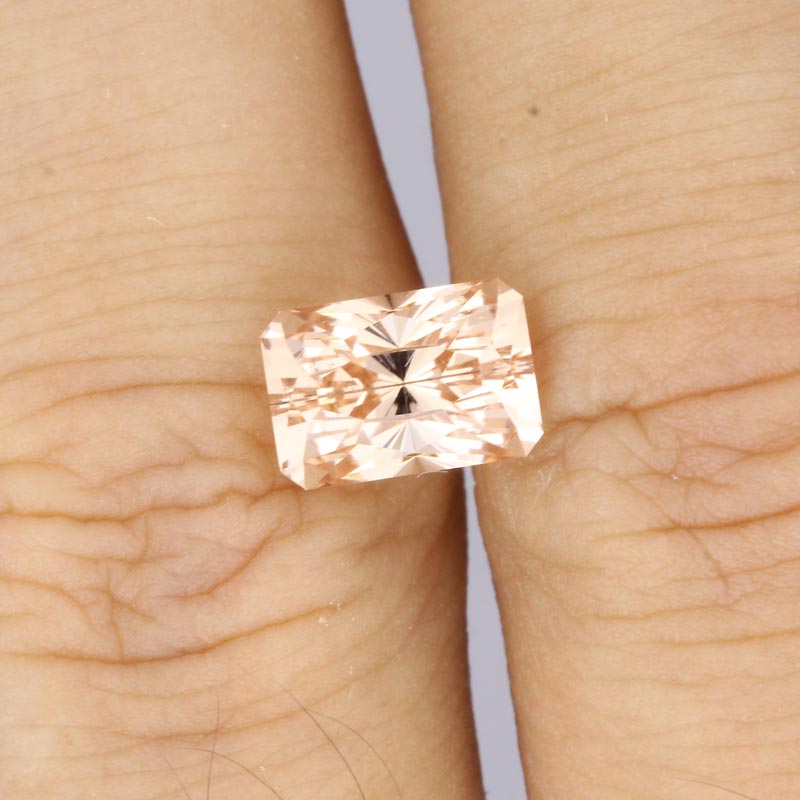 Morganite view 2