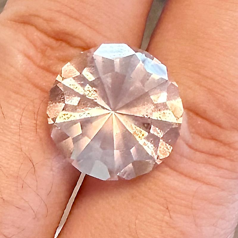  Morganite view 2