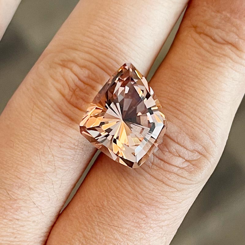 Morganite view 2