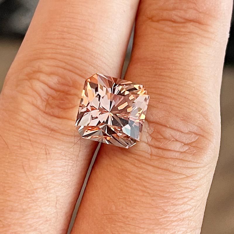 Morganite view 2