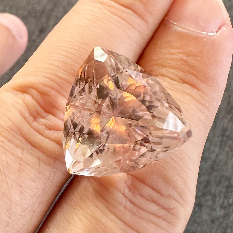 Morganite view 2