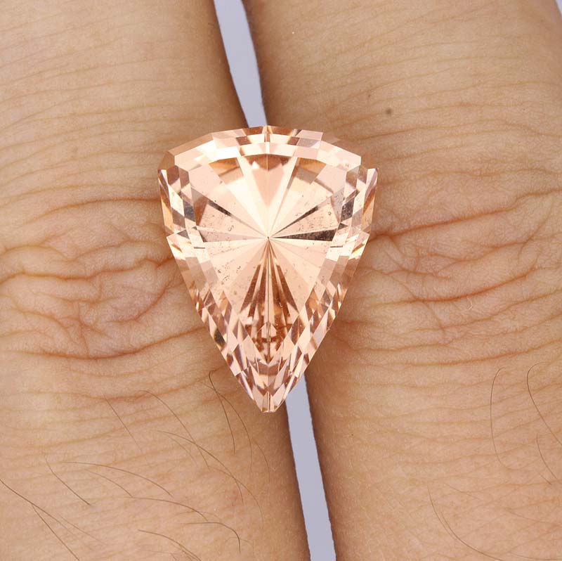  Morganite view 2