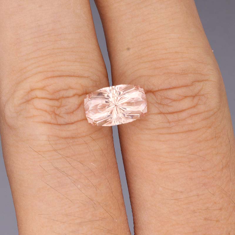 Morganite view 2