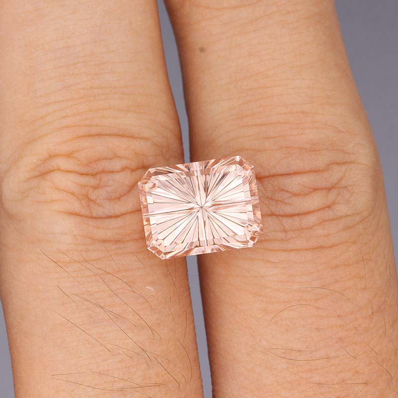 Morganite view 2