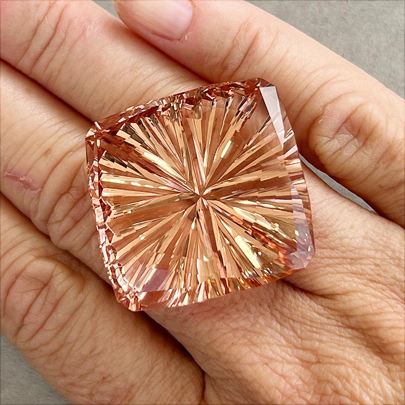  Morganite view 2