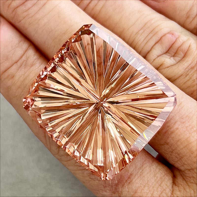  Morganite view 2