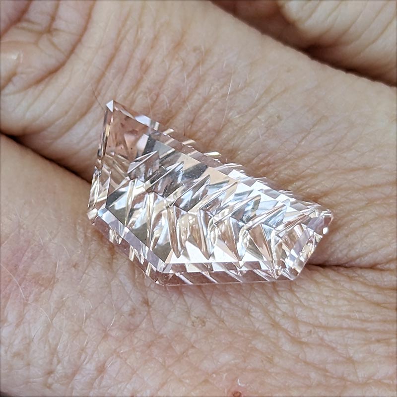  Morganite view 2