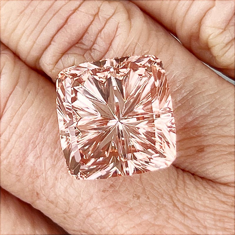  Morganite view 2