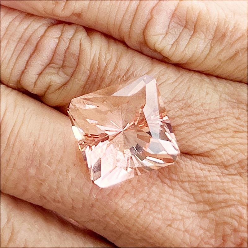 Morganite view 2