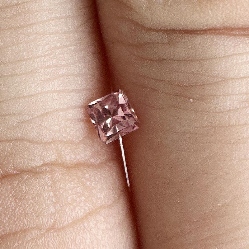 Padparadscha Sapphire view 2