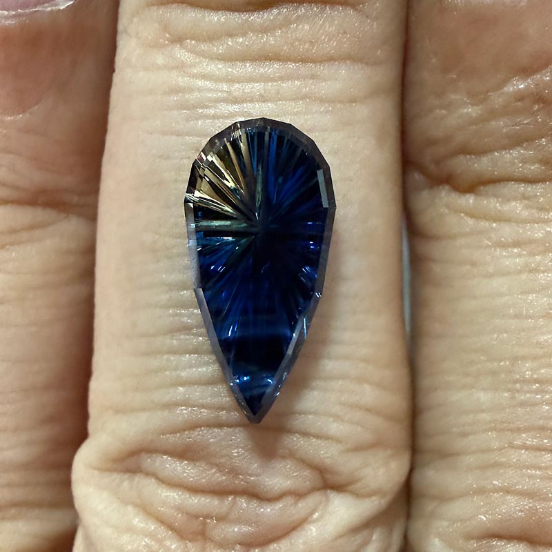 Parti Color Australian Sapphire view 2