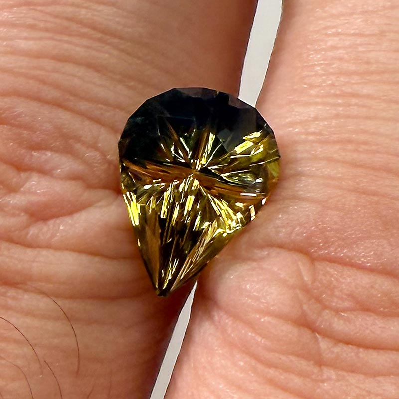 Parti Color Australian Sapphire view 2