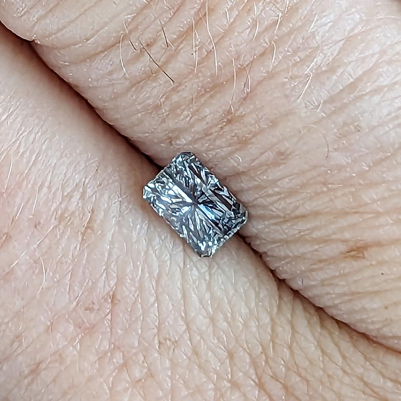 Parti Color Sapphire view 2