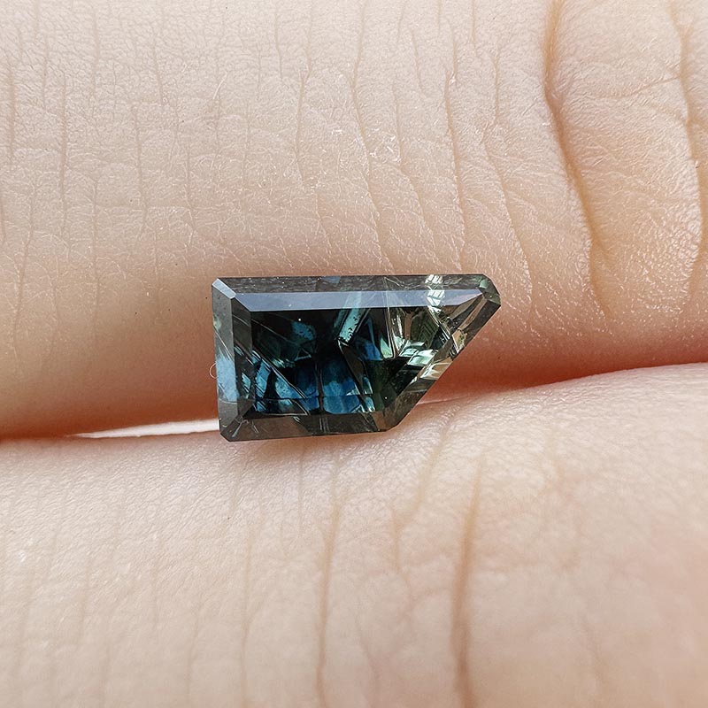 Parti Color Australian Sapphire view 2