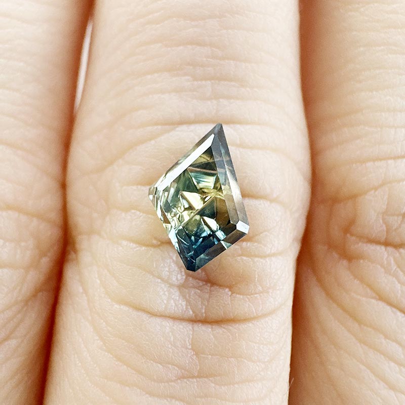 Parti Color Australian Sapphire view 2