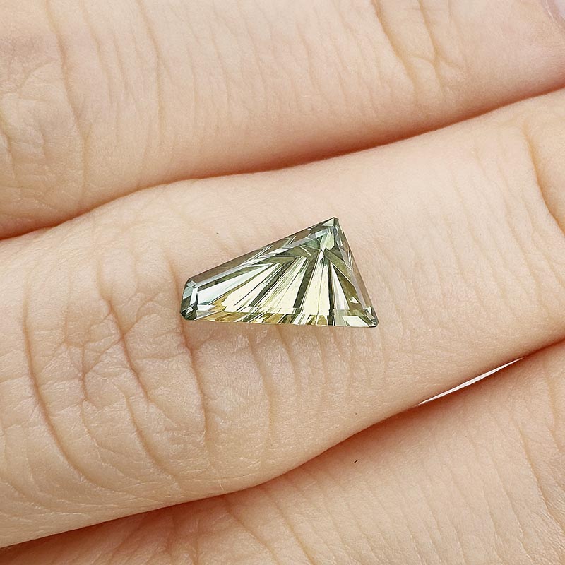 Parti Color Australian Sapphire view 2