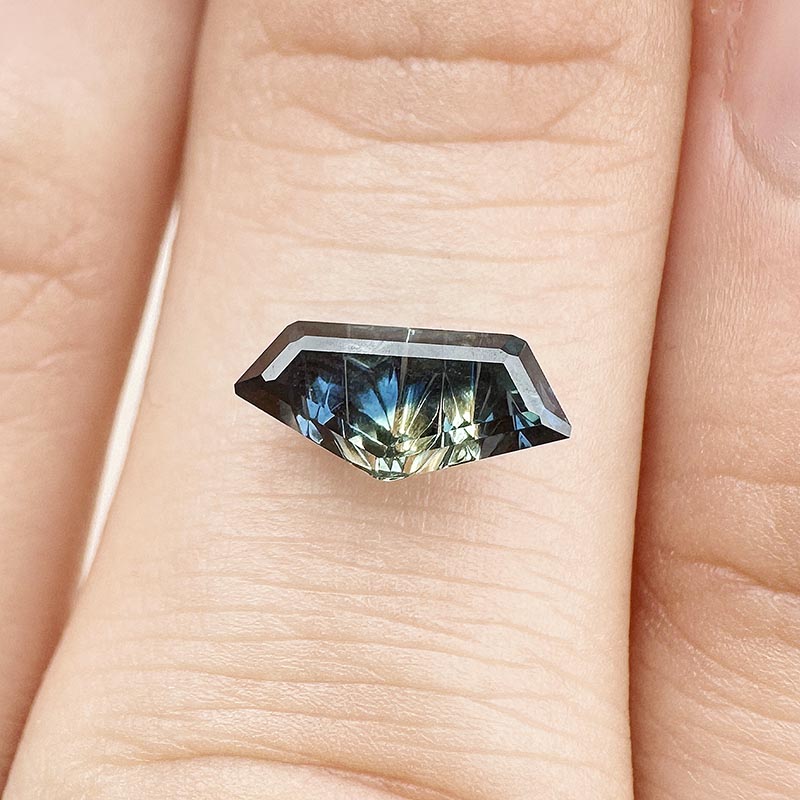 Parti Color Australian Sapphire view 2