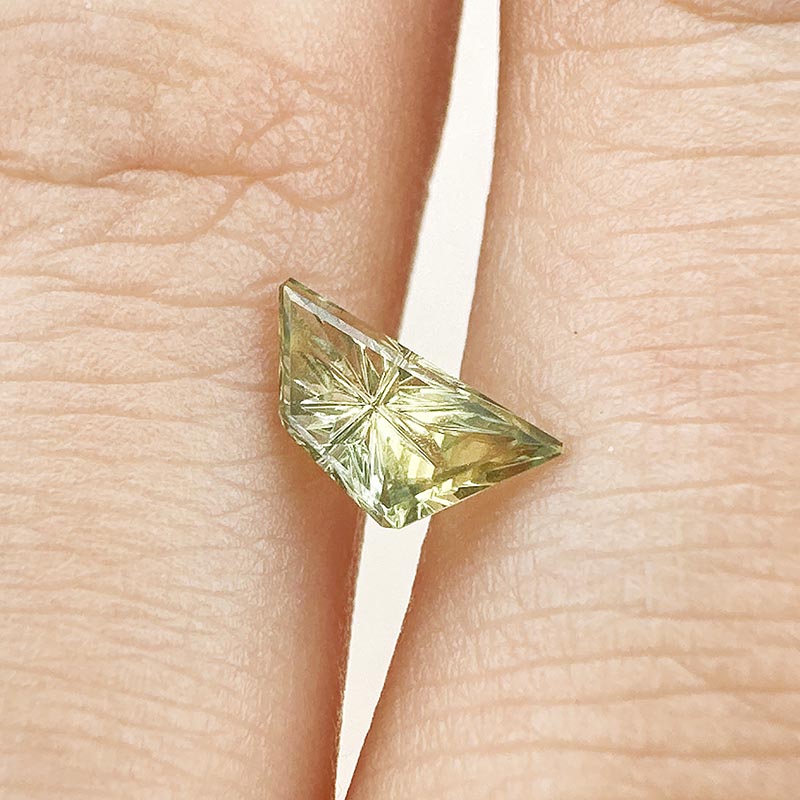 Parti Color Australian Sapphire view 2