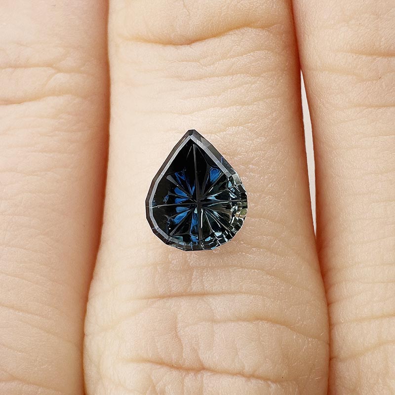 Parti Color Australian Sapphire view 2