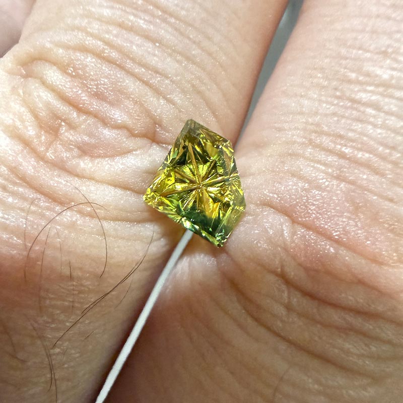 Parti Color Australian Sapphire view 2