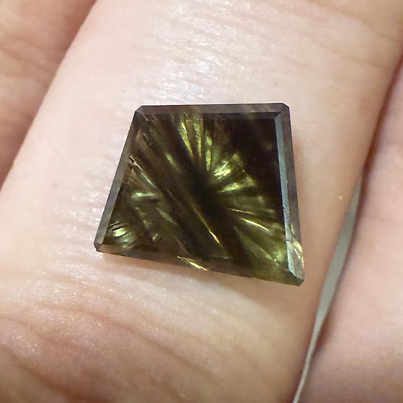 Parti Color Australian Sapphire view 2