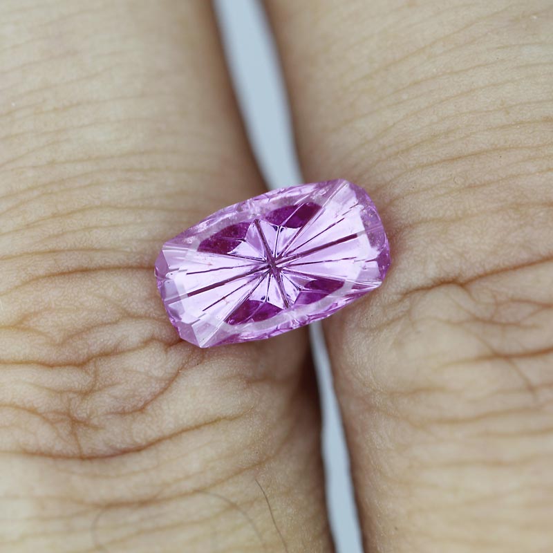 Pink Sapphire Starbrite™ Cut 1.69 carats | John Dyer Gems