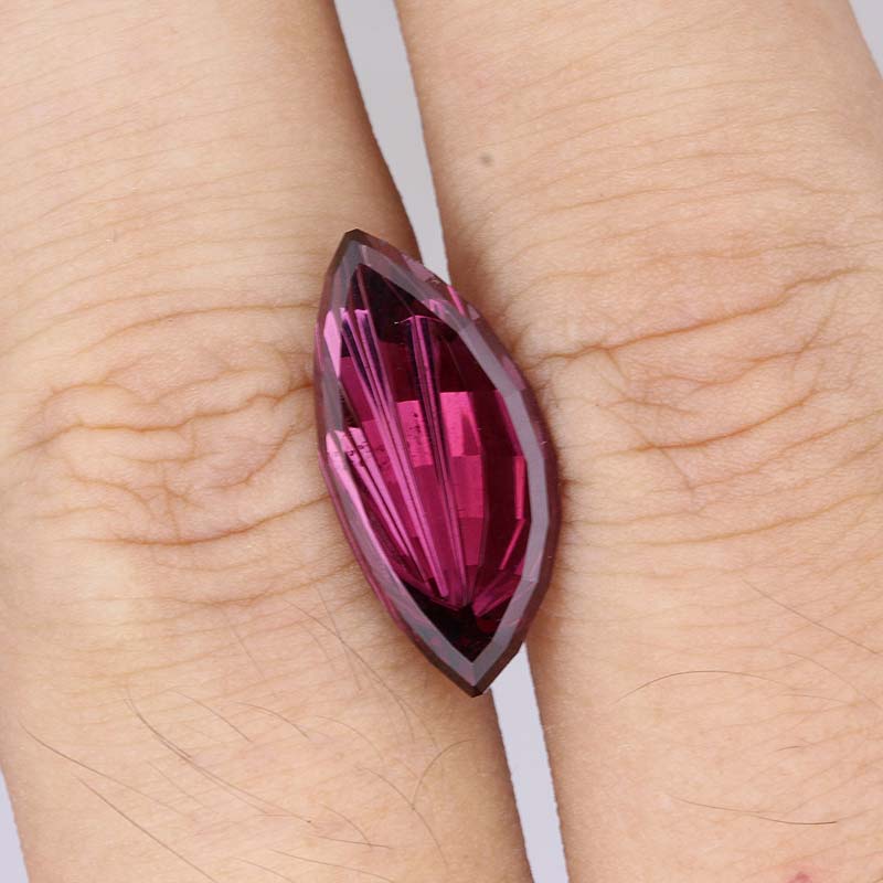 Rhodolite Garnet view 2