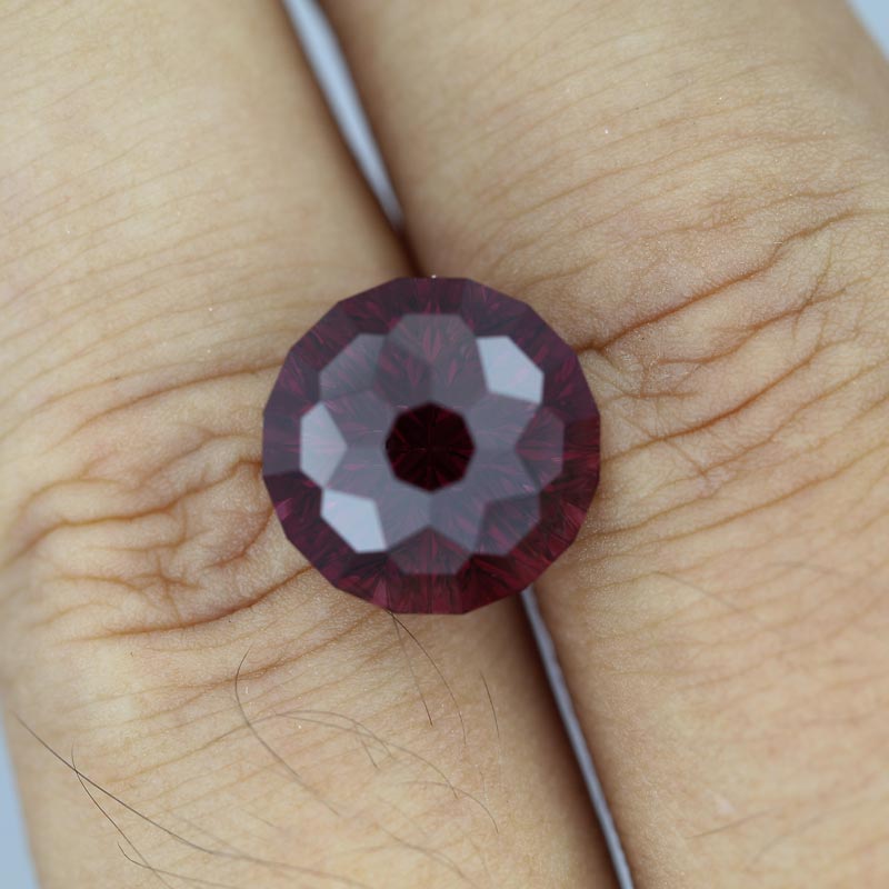 Rhodolite Garnet view 2