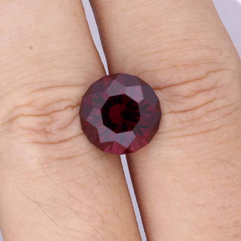 Rhodolite Garnet view 2