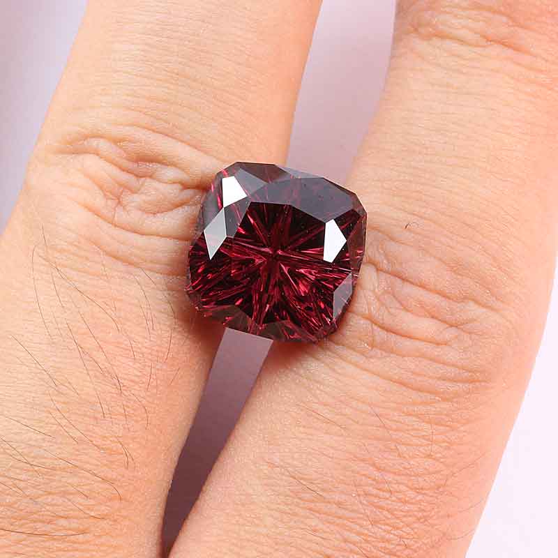 Rhodolite Garnet view 2