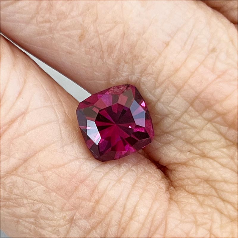 Rhodolite Garnet view 2