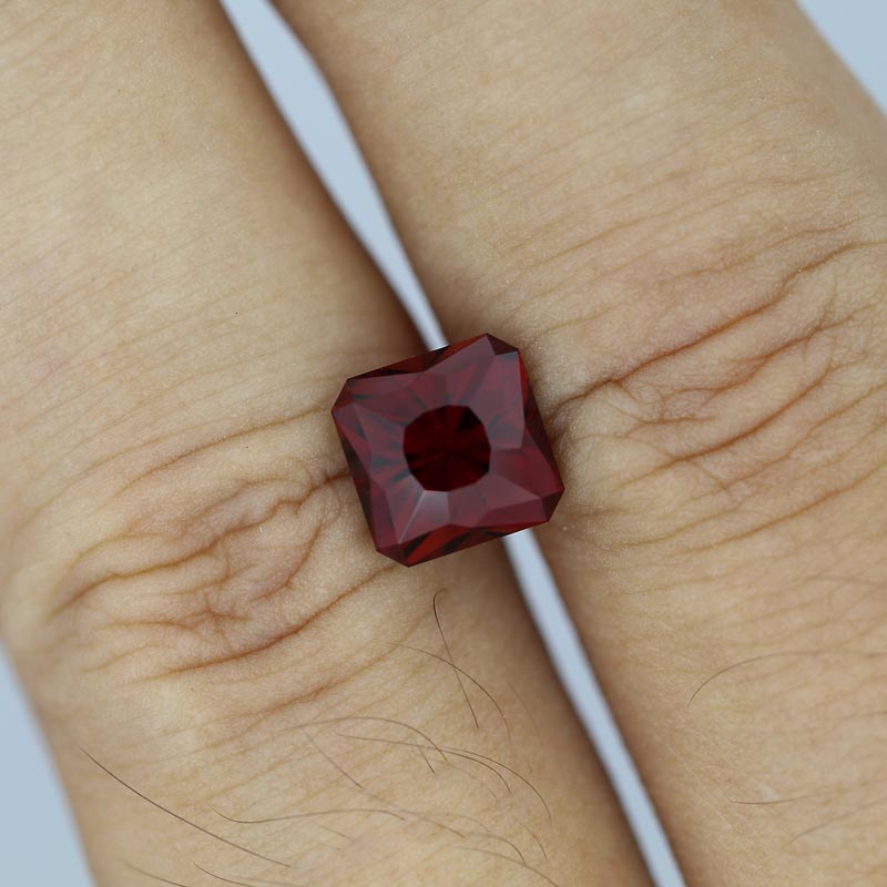 Rose Malaya Garnet view 2