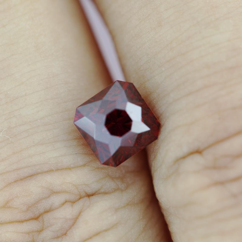 Rose Malaya Garnet view 2