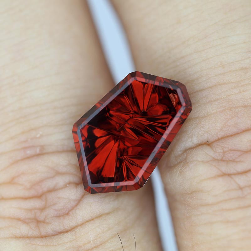 Rose Malaya Garnet view 2