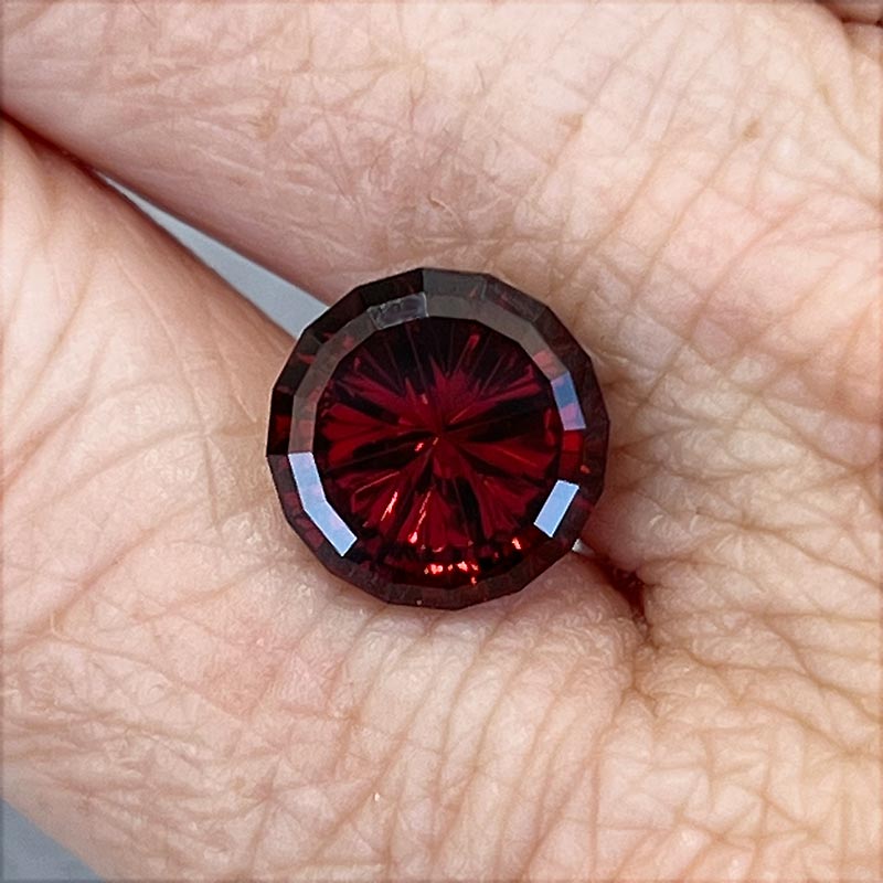 Rose Malaya Garnet view 2