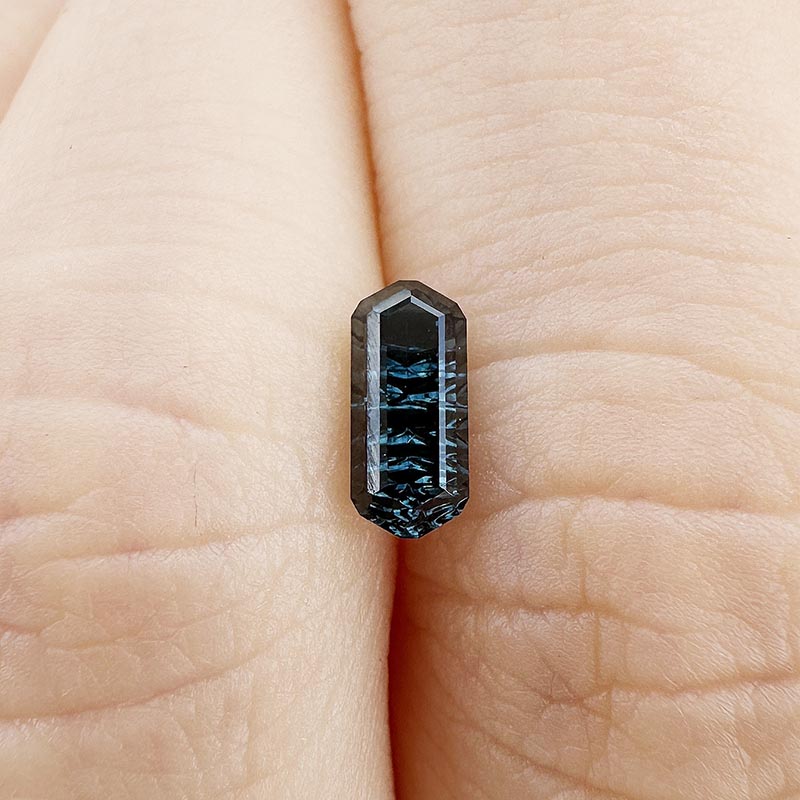 Teal Australian Sapphire view 2