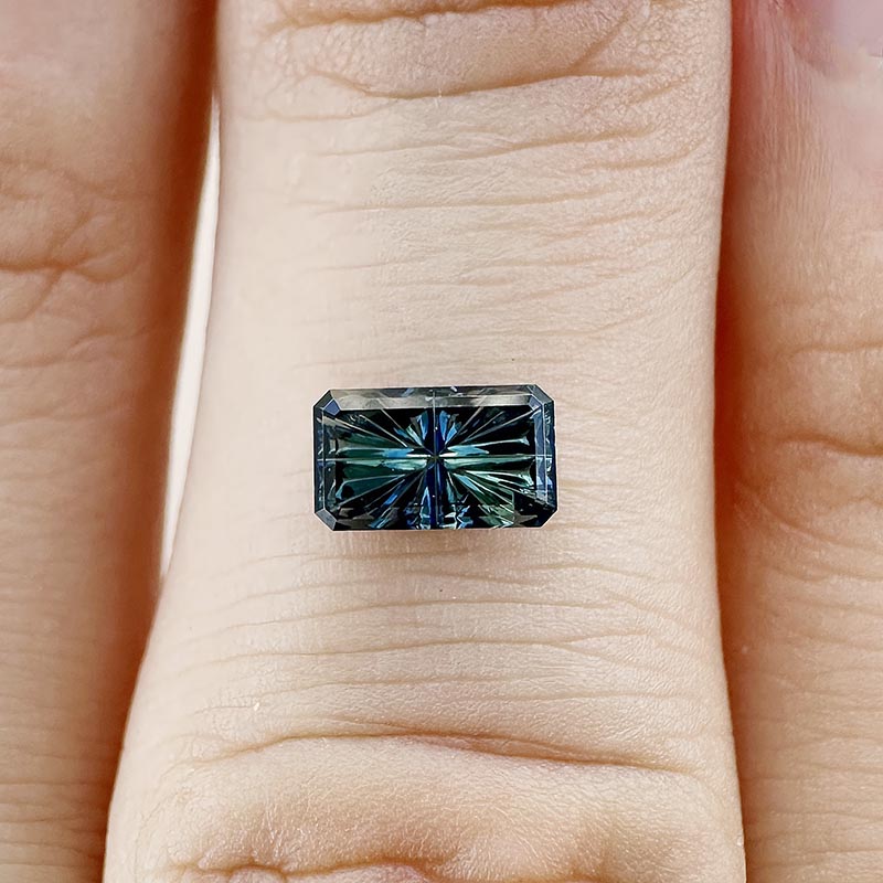 Teal Australian Sapphire view 2