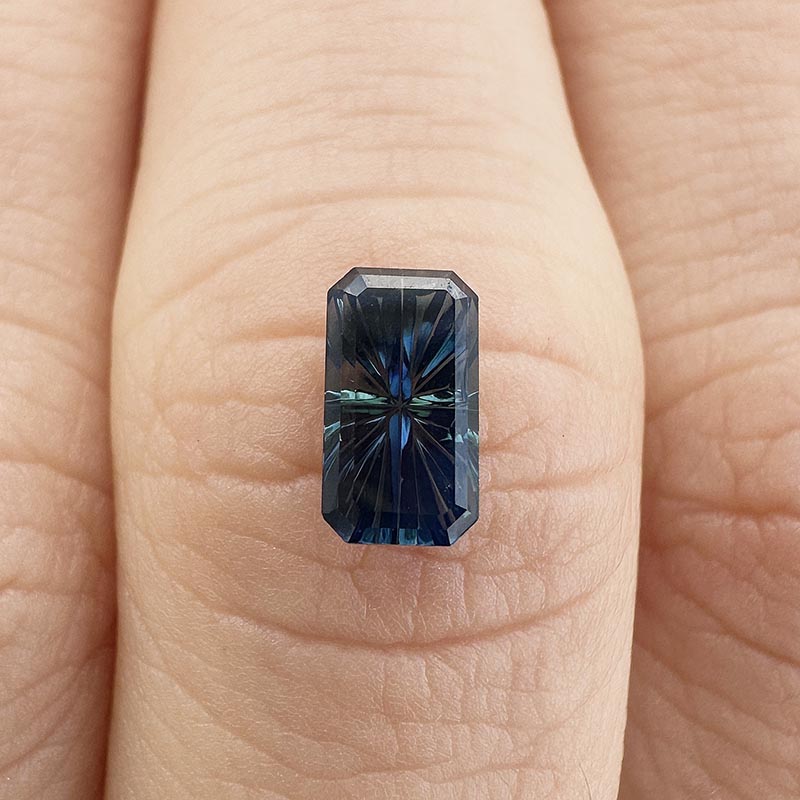 Teal Australian Sapphire view 2