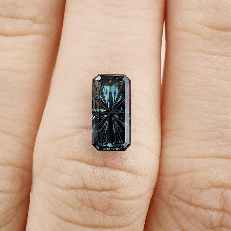 Teal Australian Sapphire view 2