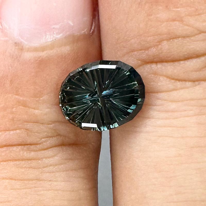 Teal Australian Sapphire Starbrite™ Cut 2.12 carats | John Teal Australian Sapphire Starbrite™ Cut 2.12 carats | John