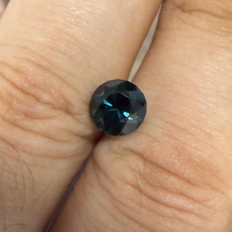 Teal Australian Sapphire view 2